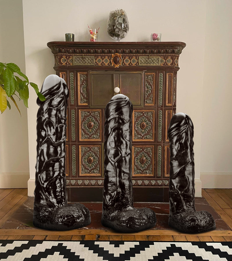 Giant dildo 22.00 inches