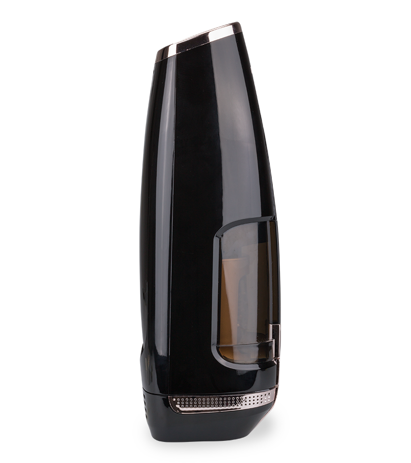 Leader thrusting masturbator