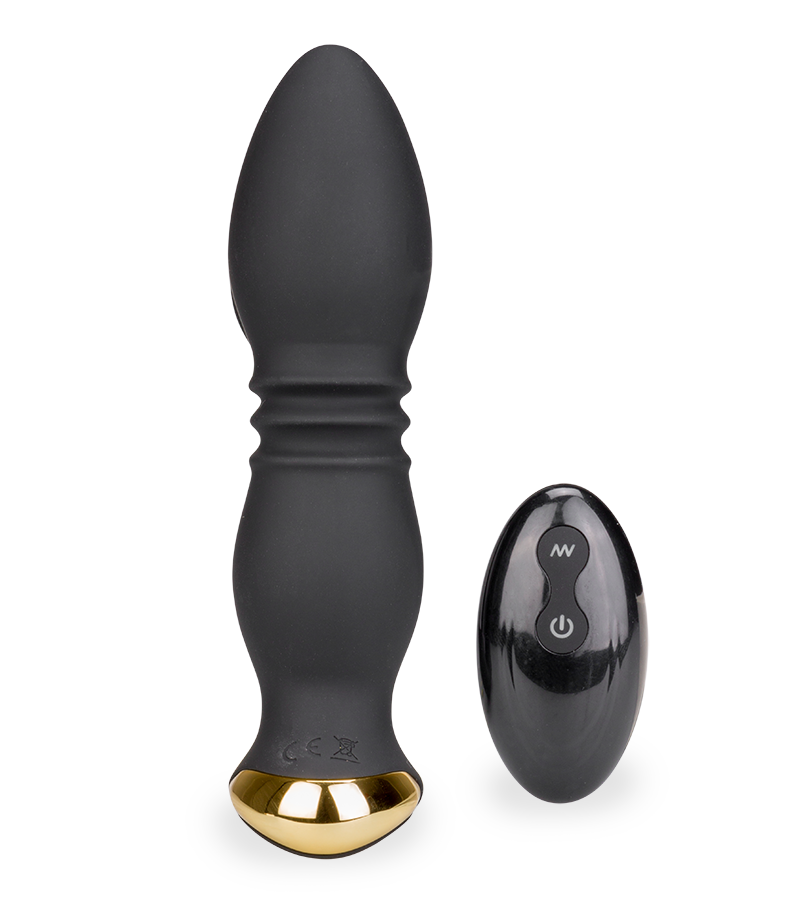 Luck thrusting and vibrating butt plug with cock rings