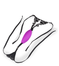 Load image into Gallery viewer, Penelope massaging and vibrating knickers