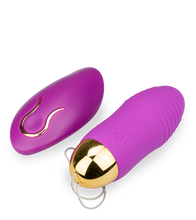 Load image into Gallery viewer, Ribbed USB-powered remote control wireless vibrating love egg 12 modes