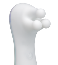 Load image into Gallery viewer, Sweety vibrating and massaging clit stimulator